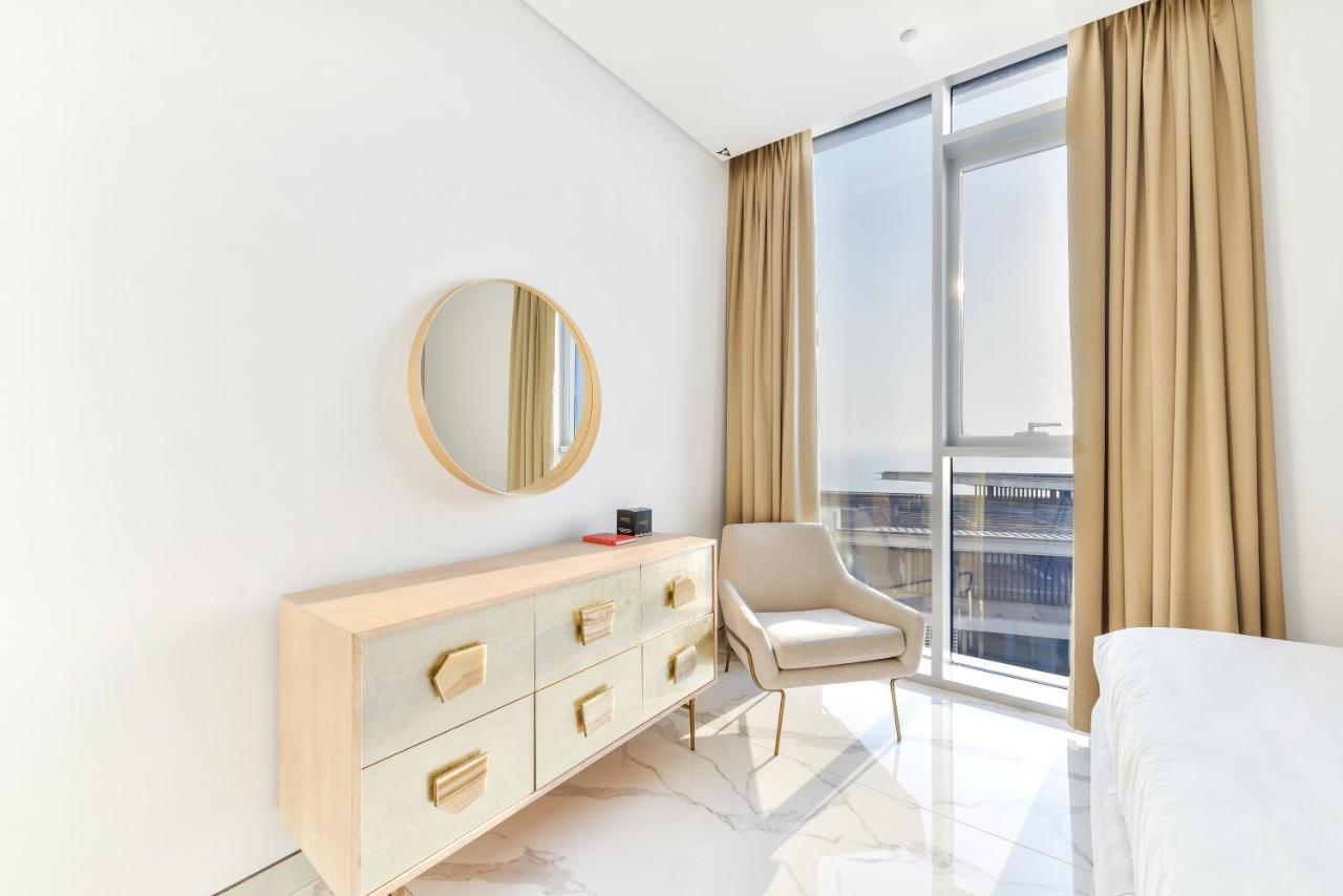 Luxe 3 Bedroom Oceanfront Apartment In The Heart Of Bluewaters Island Dubai Exterior photo
