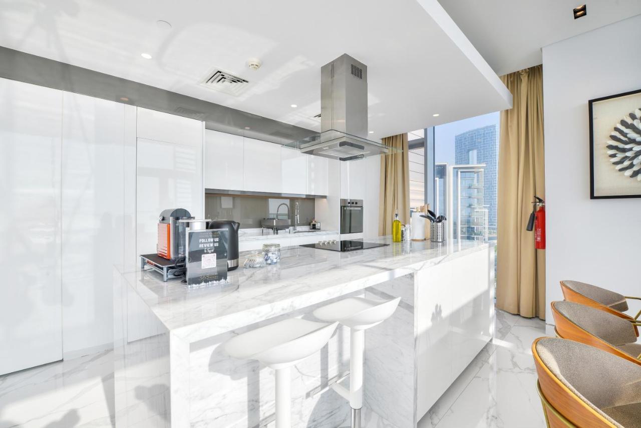 Luxe 3 Bedroom Oceanfront Apartment In The Heart Of Bluewaters Island Dubai Exterior photo